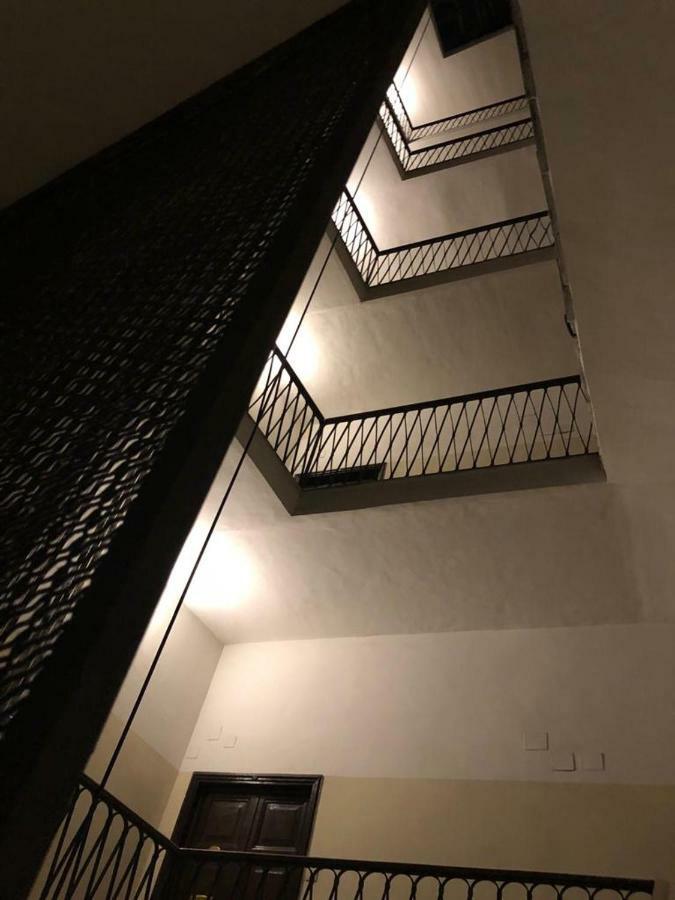 109 Suites Roma エクステリア 写真